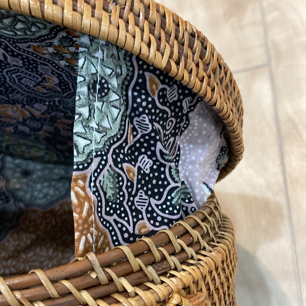 Round rattan satchel - Picture 11 of 11